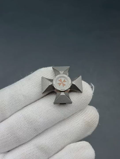 Malta Cross Superconductor