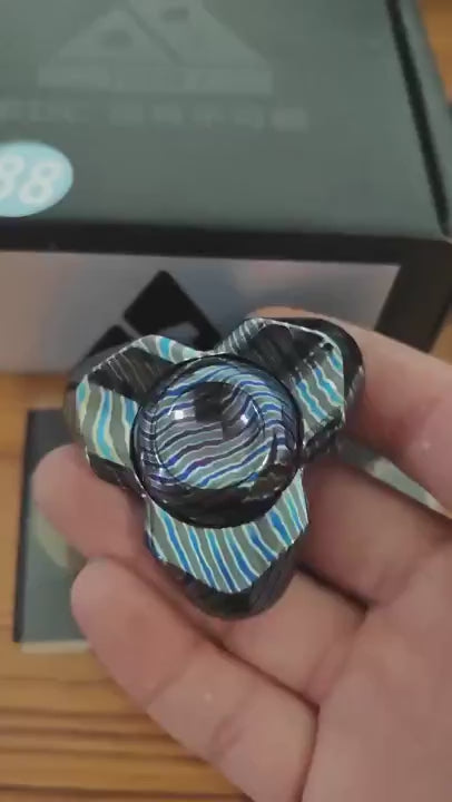 Feather Zircuti