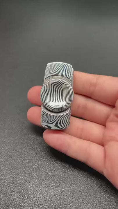 Moon M2 Damasteel