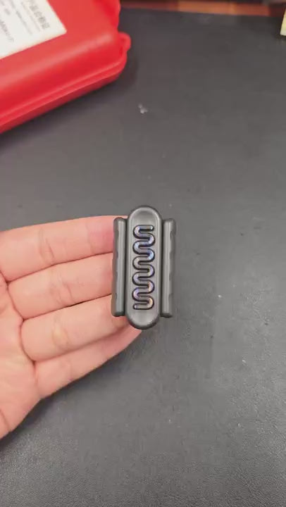 B&M Hotdog Zirconium