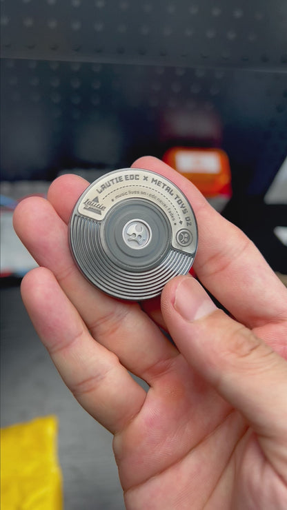 Show hand Mechanical Coin Zirconium