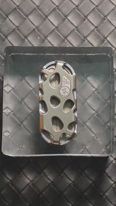 Top B Titanium