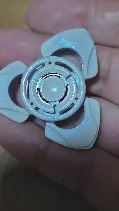 Toothless Mini Pearl White Zirconium