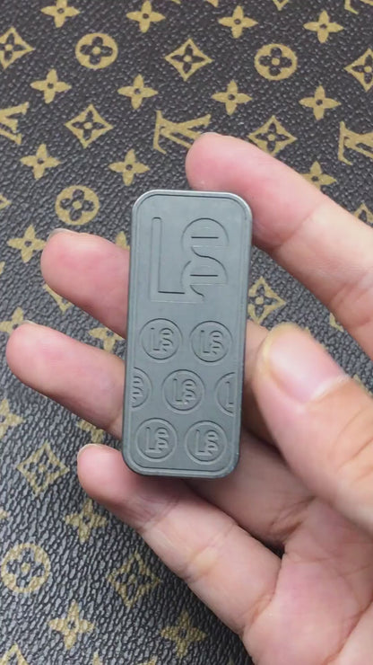 LEE Titanium