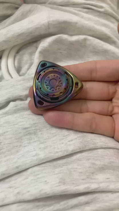 ROAR Spinner Zirconium