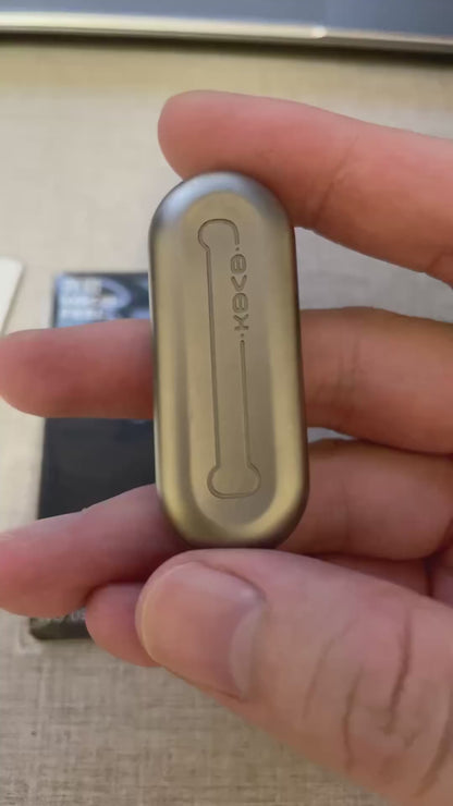 Floating Cloud Titanium