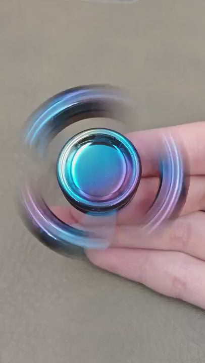 Three-Leaf Horizon Zirconium Oil Slick