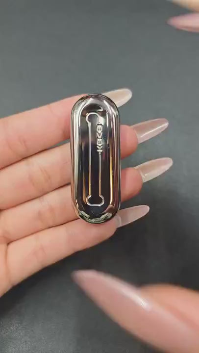 Floating Cloud Titanium