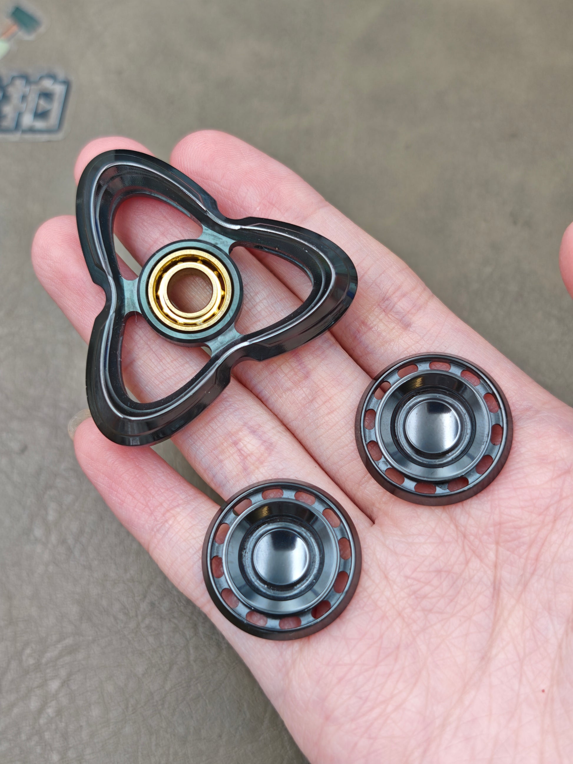 Cat's Eye Zirconium