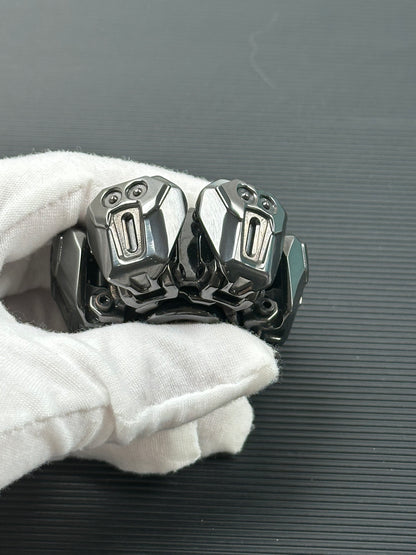 Ancient Iron Shell Opening Zirconium