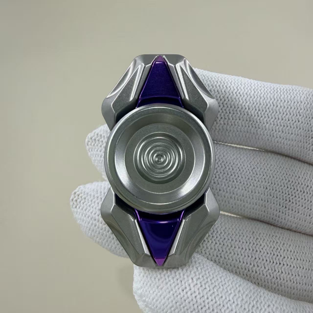Spin Titanium Stainless Steel