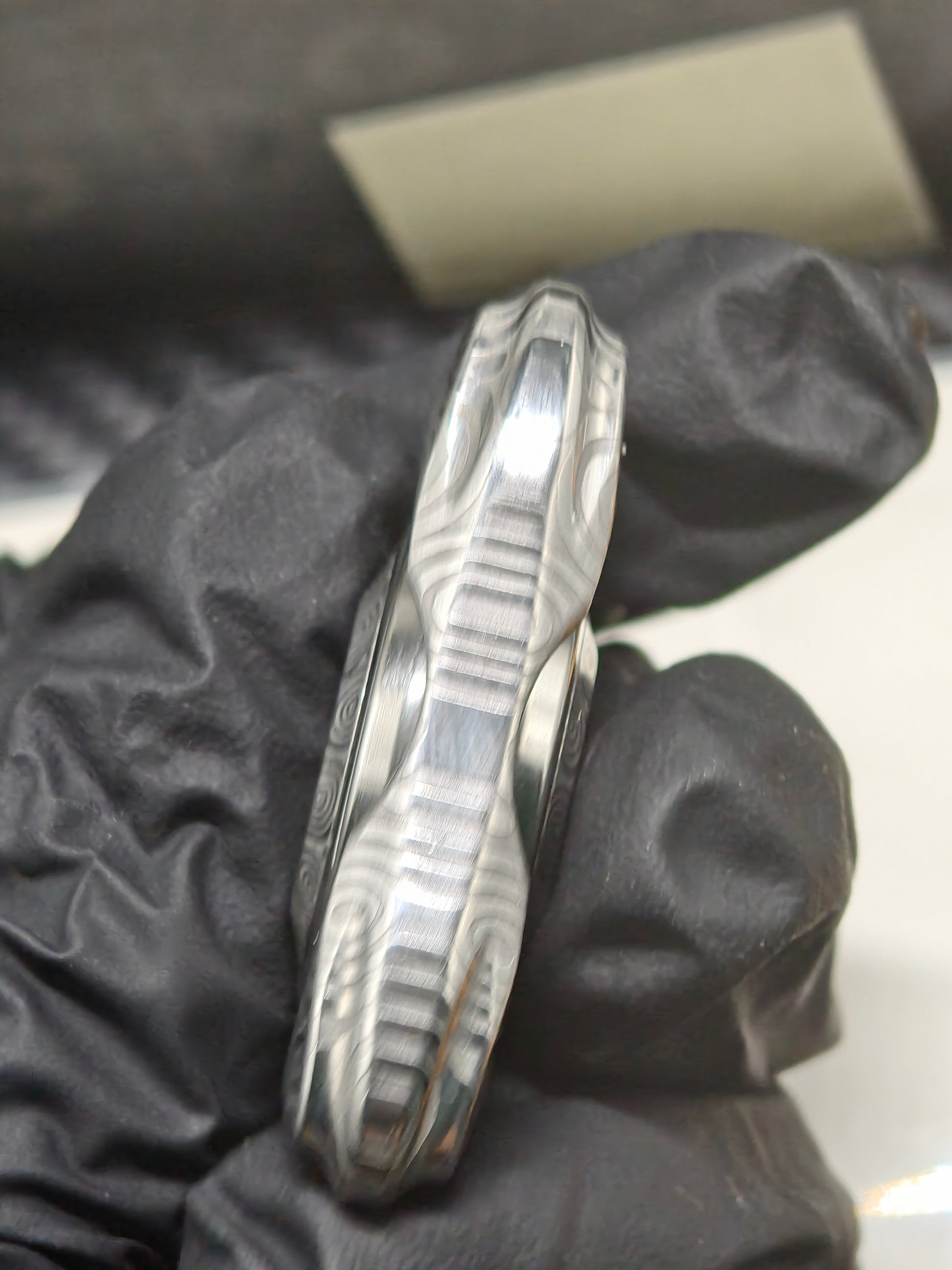 Spin Stainless Steel