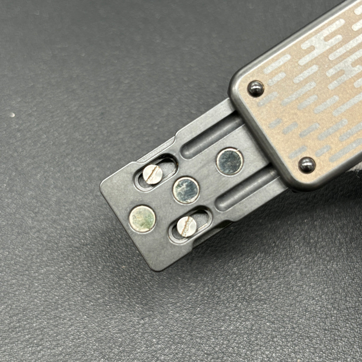 Pop Up Zirconium