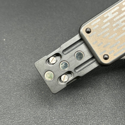 Pop Up Zirconium