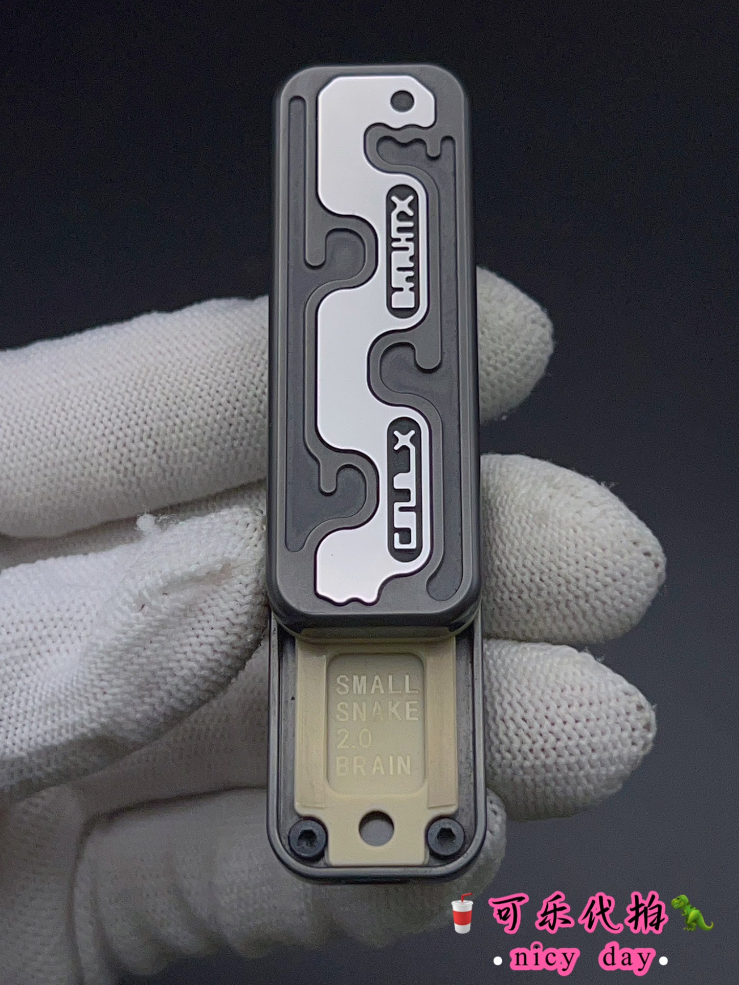 Snake Zirconium