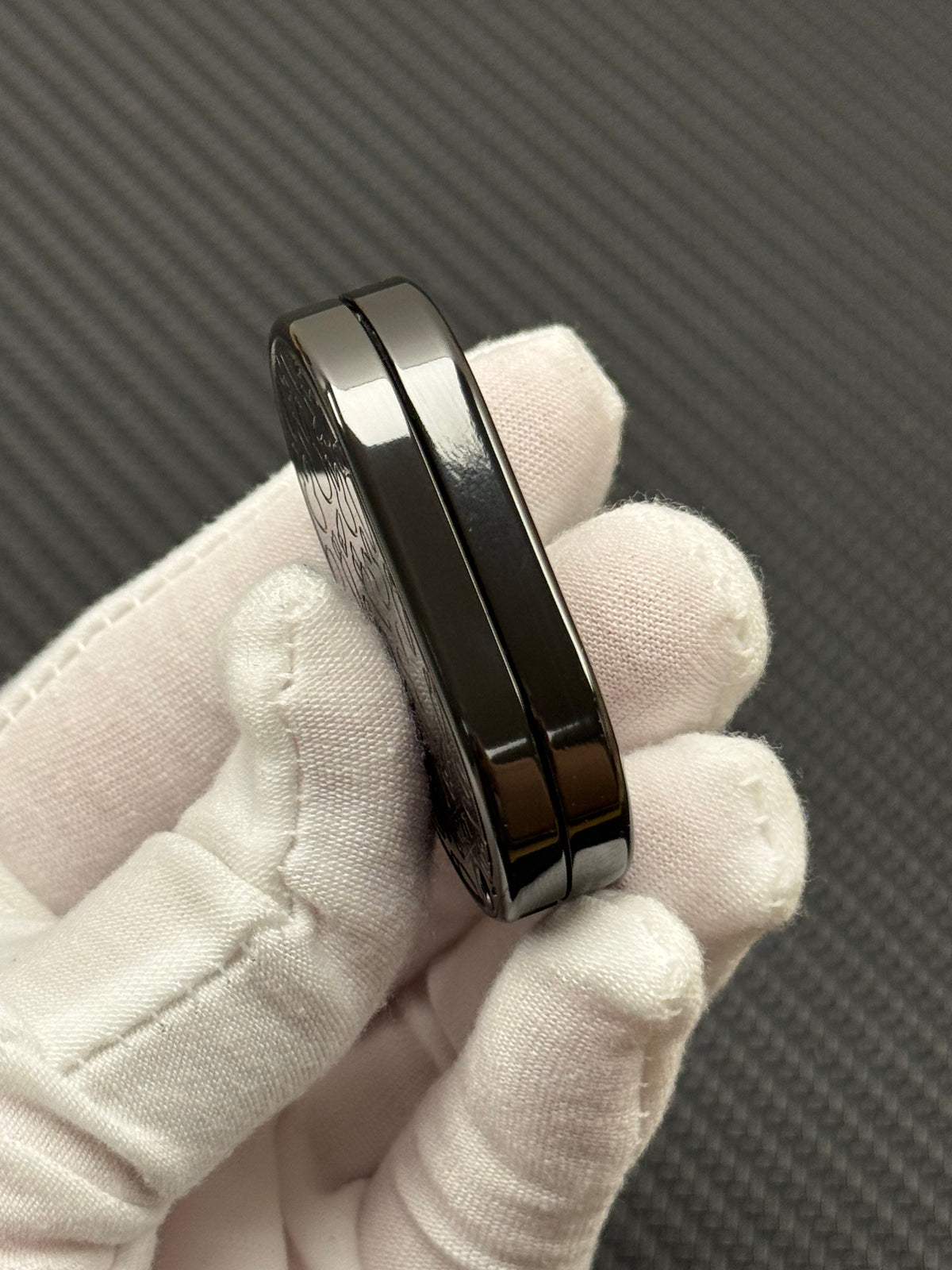 Grumpy Rabbit Rhythm Zirconium Engraved