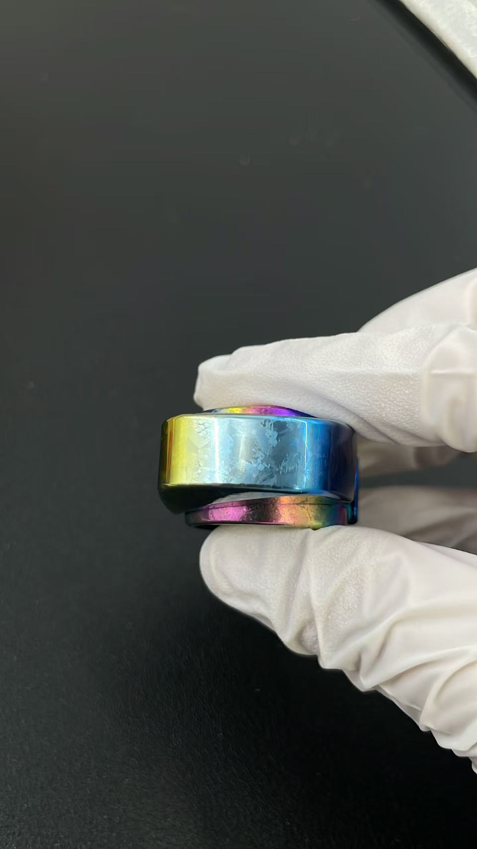 Spinner Crystallized Titanium