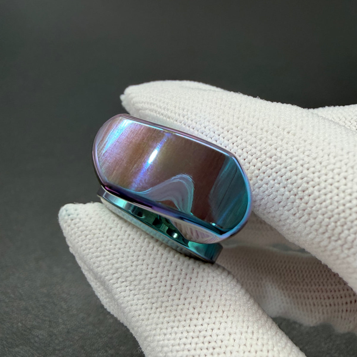 Zhen Titanium