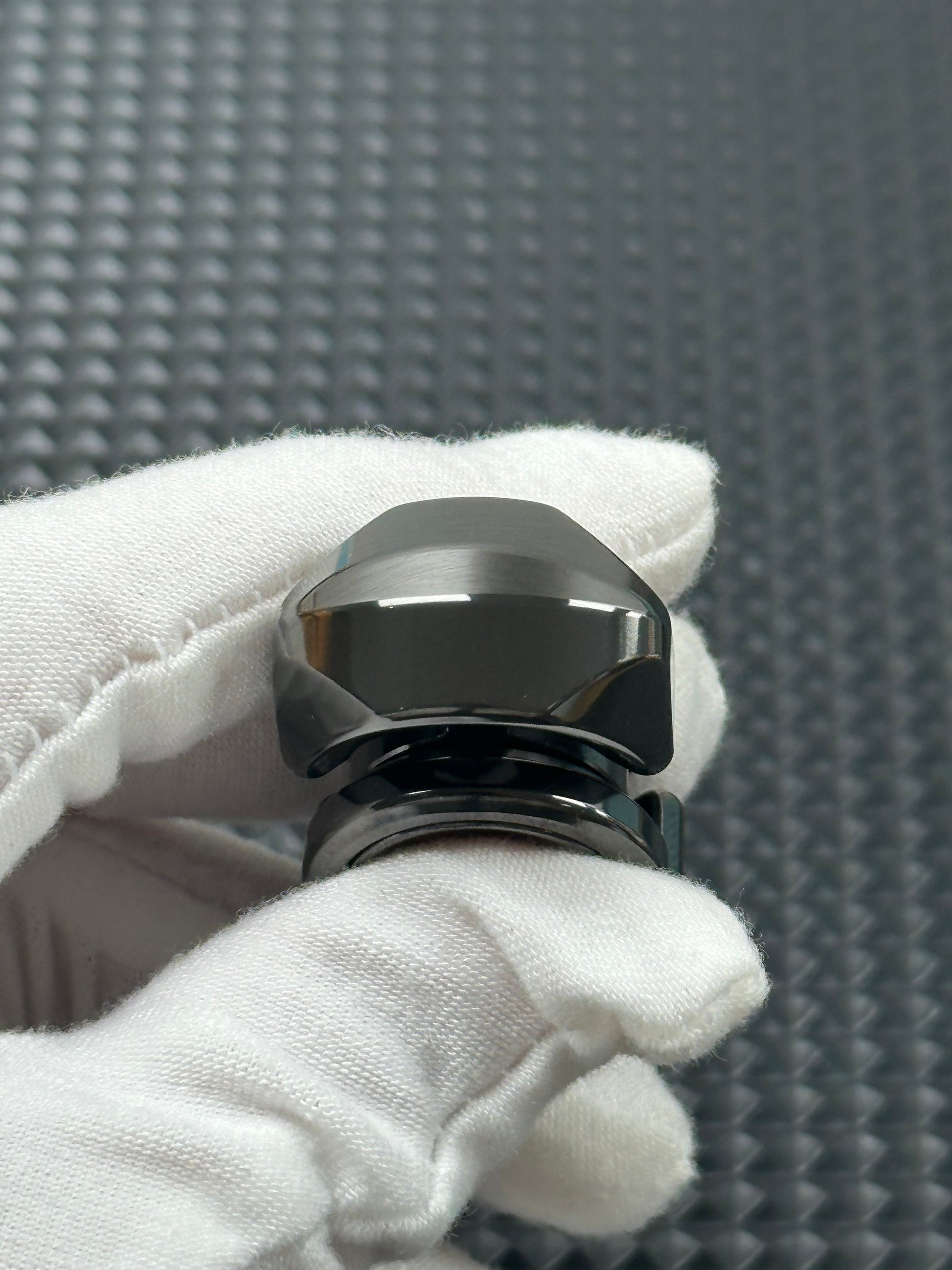 Libra Zirconium Polished