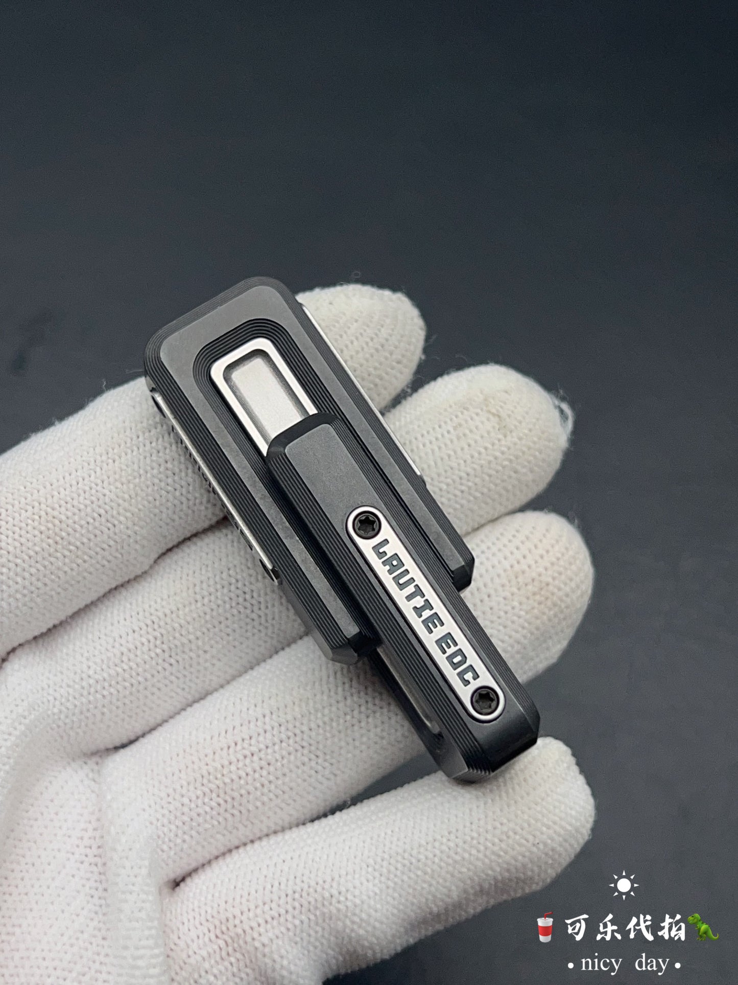 X Lock Zirconium