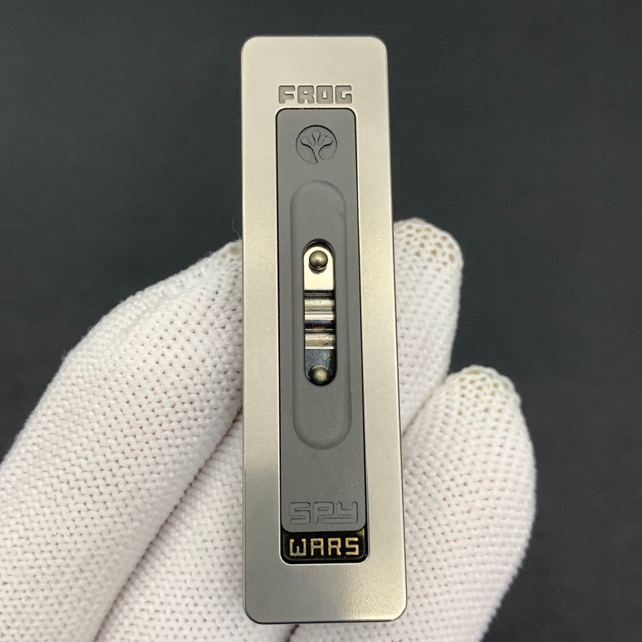 Frog Stainless Steel PEEK