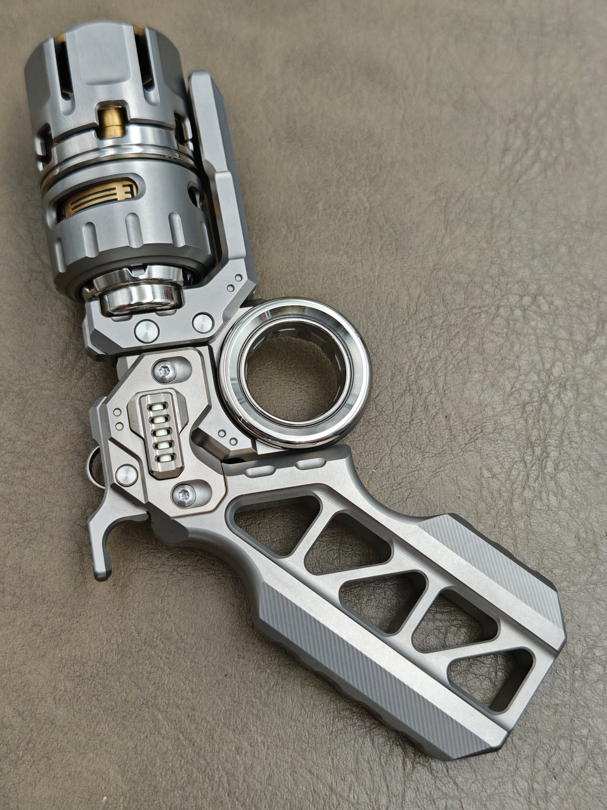 Slider Titanium