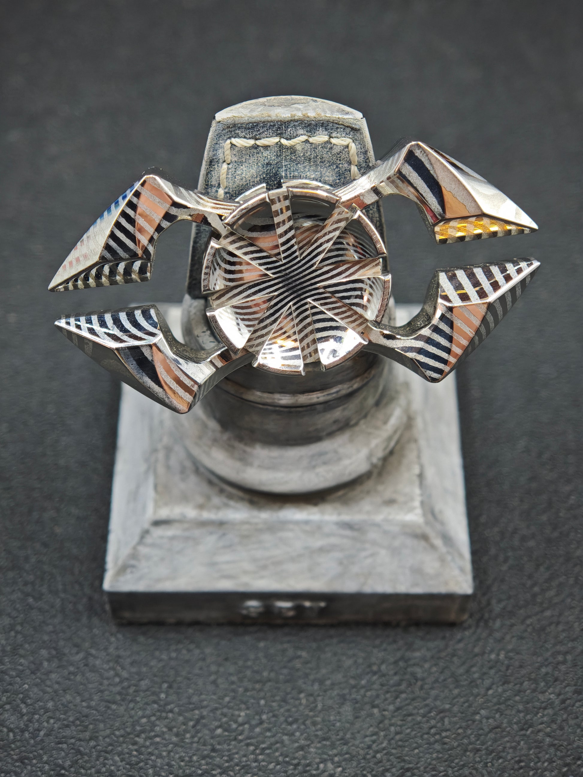 Magic Play Scorpio Damasteel