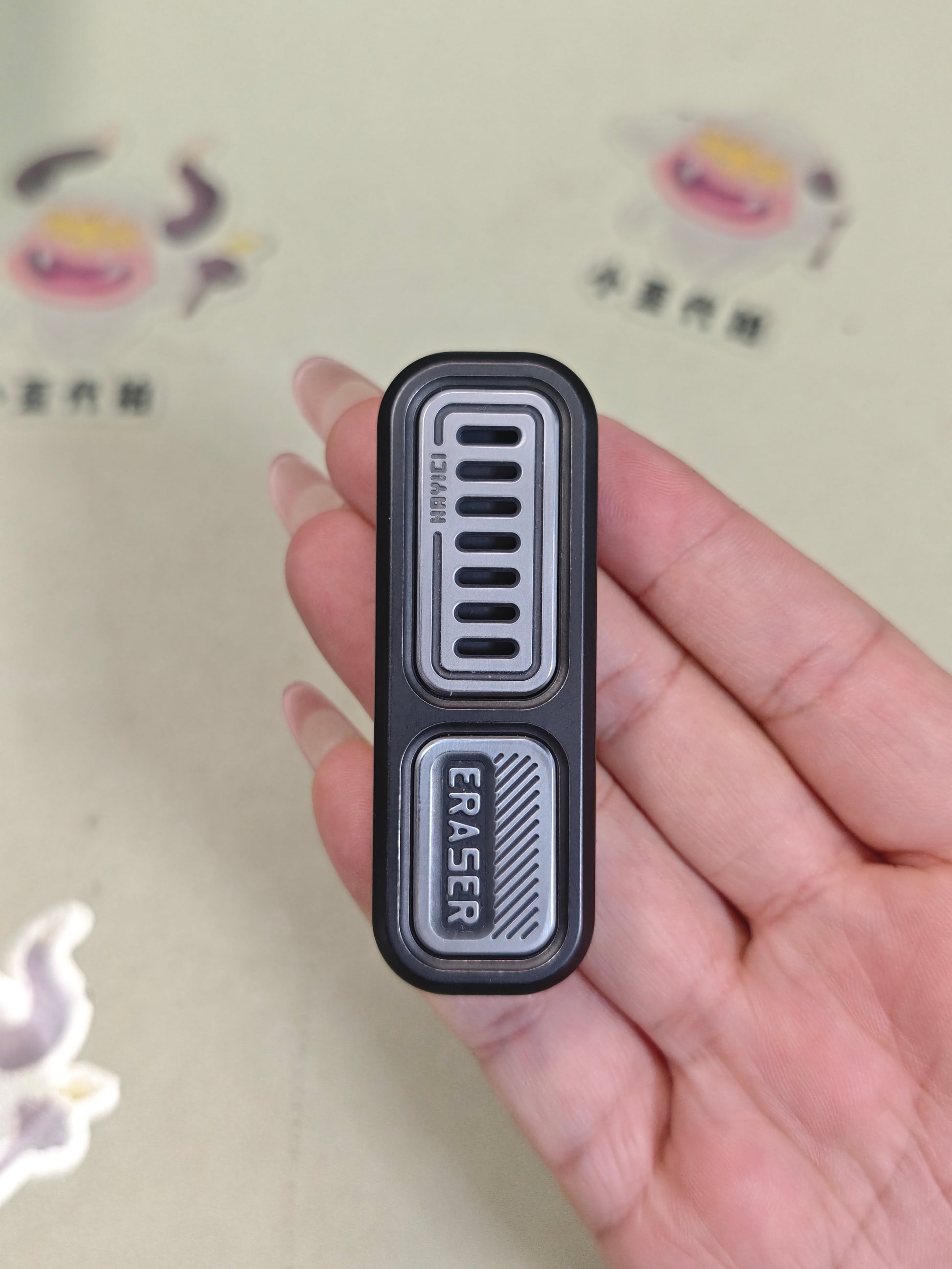Eraser Titanium