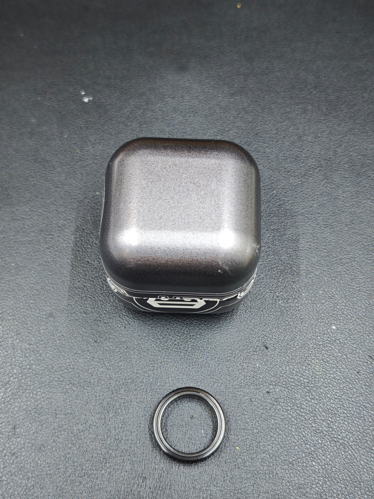 Paris Stud Zirconium