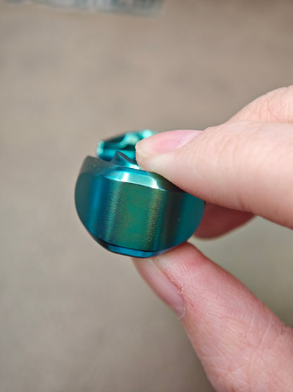Pan Yixian Zirconium