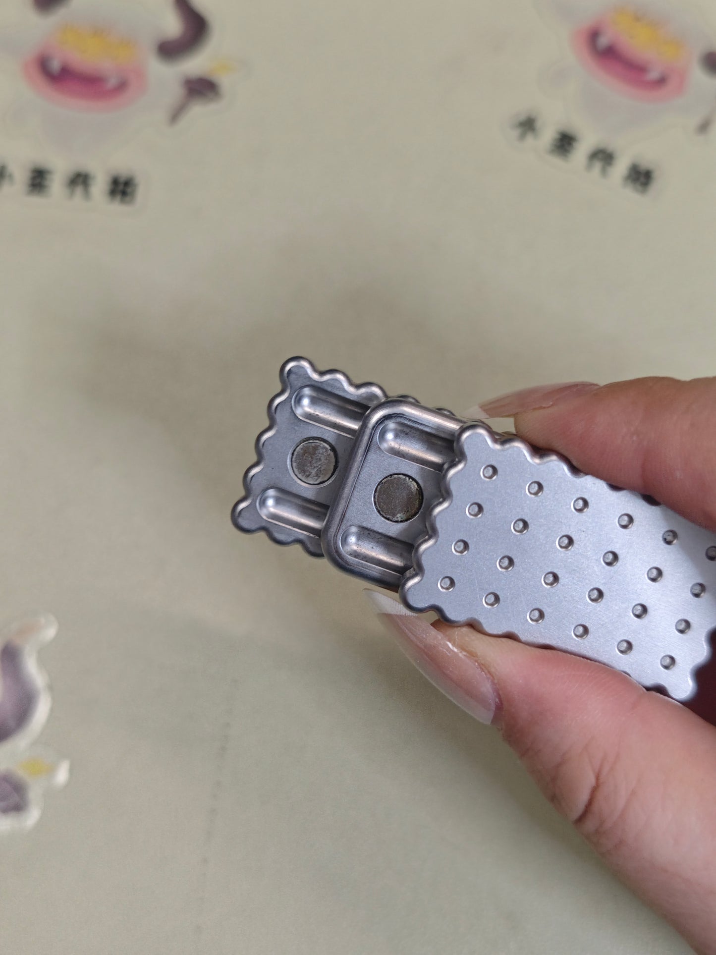 Biscuit Stainless Steel
