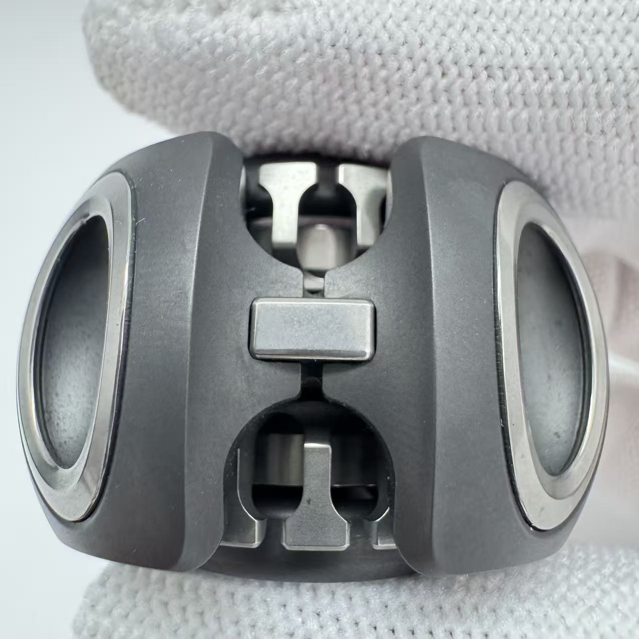 Noiz-O Zirconium Stainless Steel