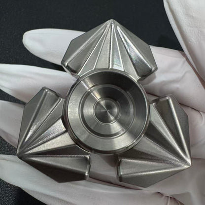Tri Leaf Crossbone Titanium