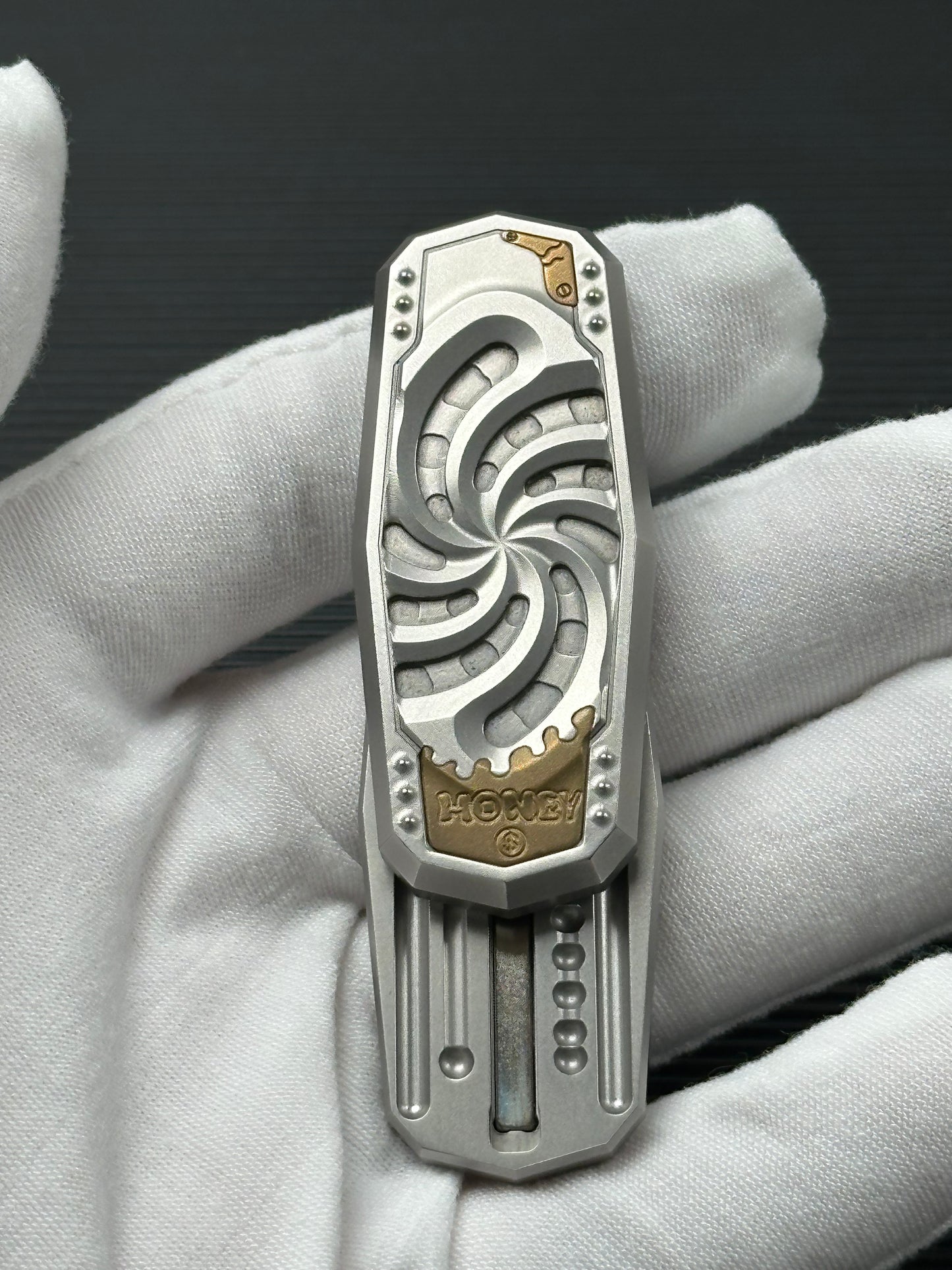Monolith Stainless Steel