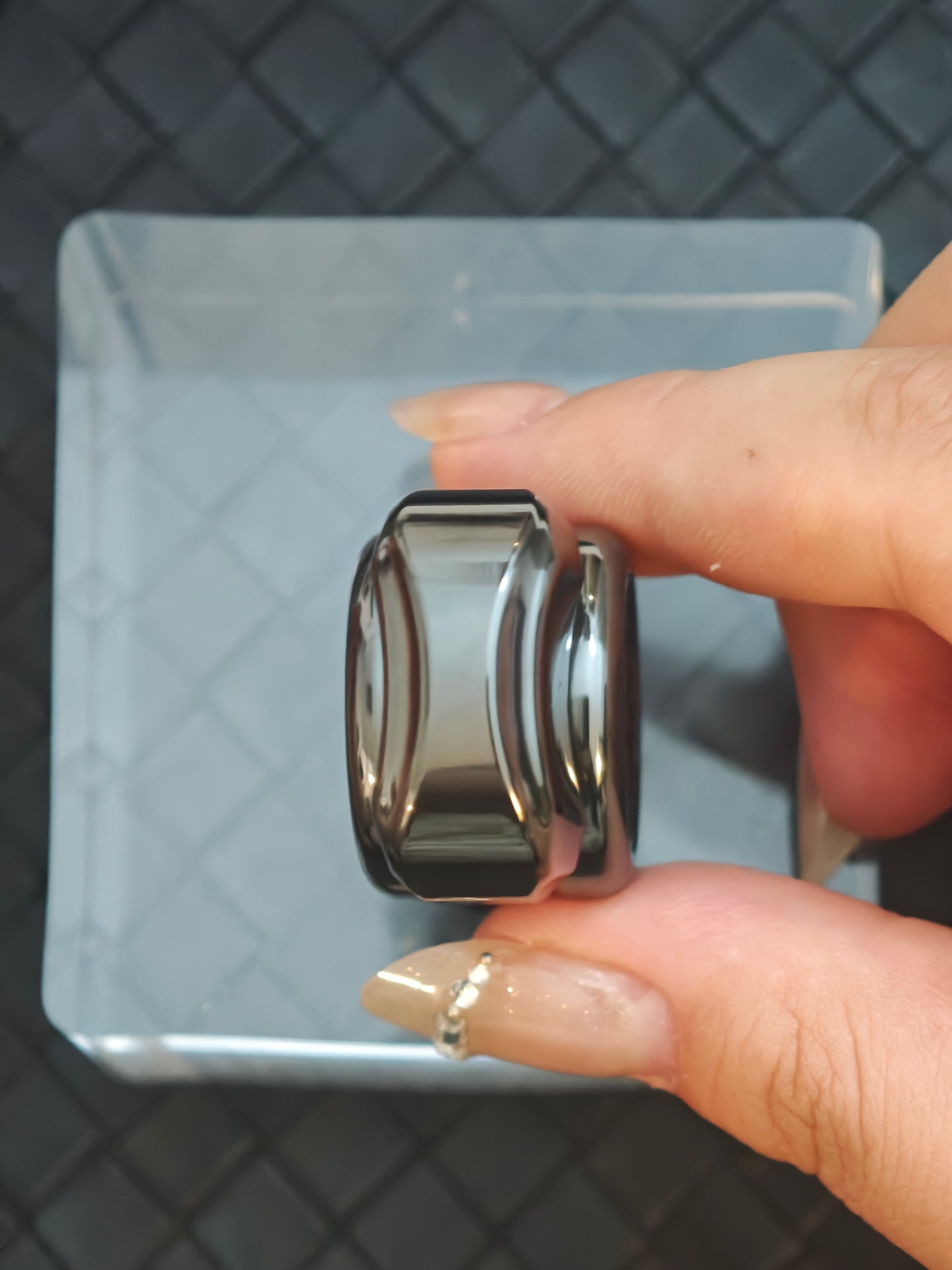 DUAT Spindle Batch II Zirconium Polished