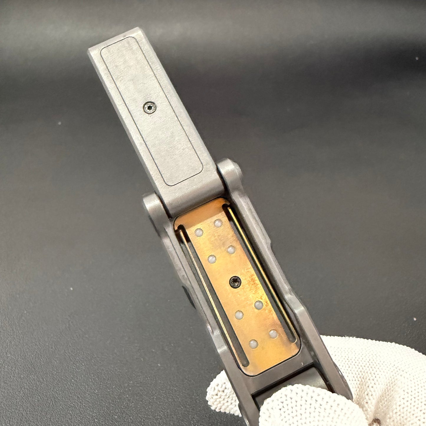 Razor Zirconium