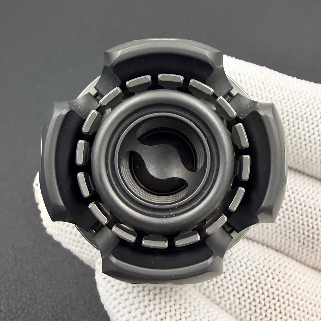 Noiz O Zirconium Limited Edition