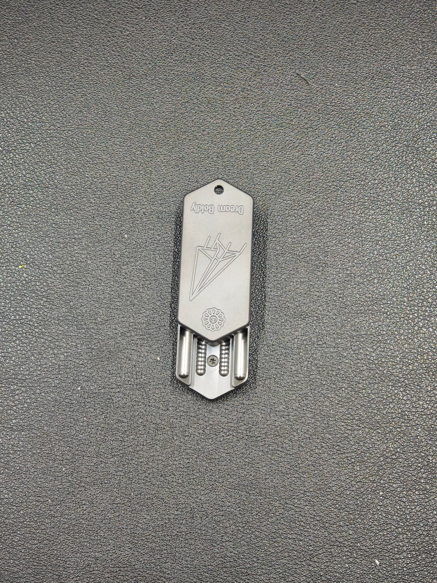 Plane Zirconium