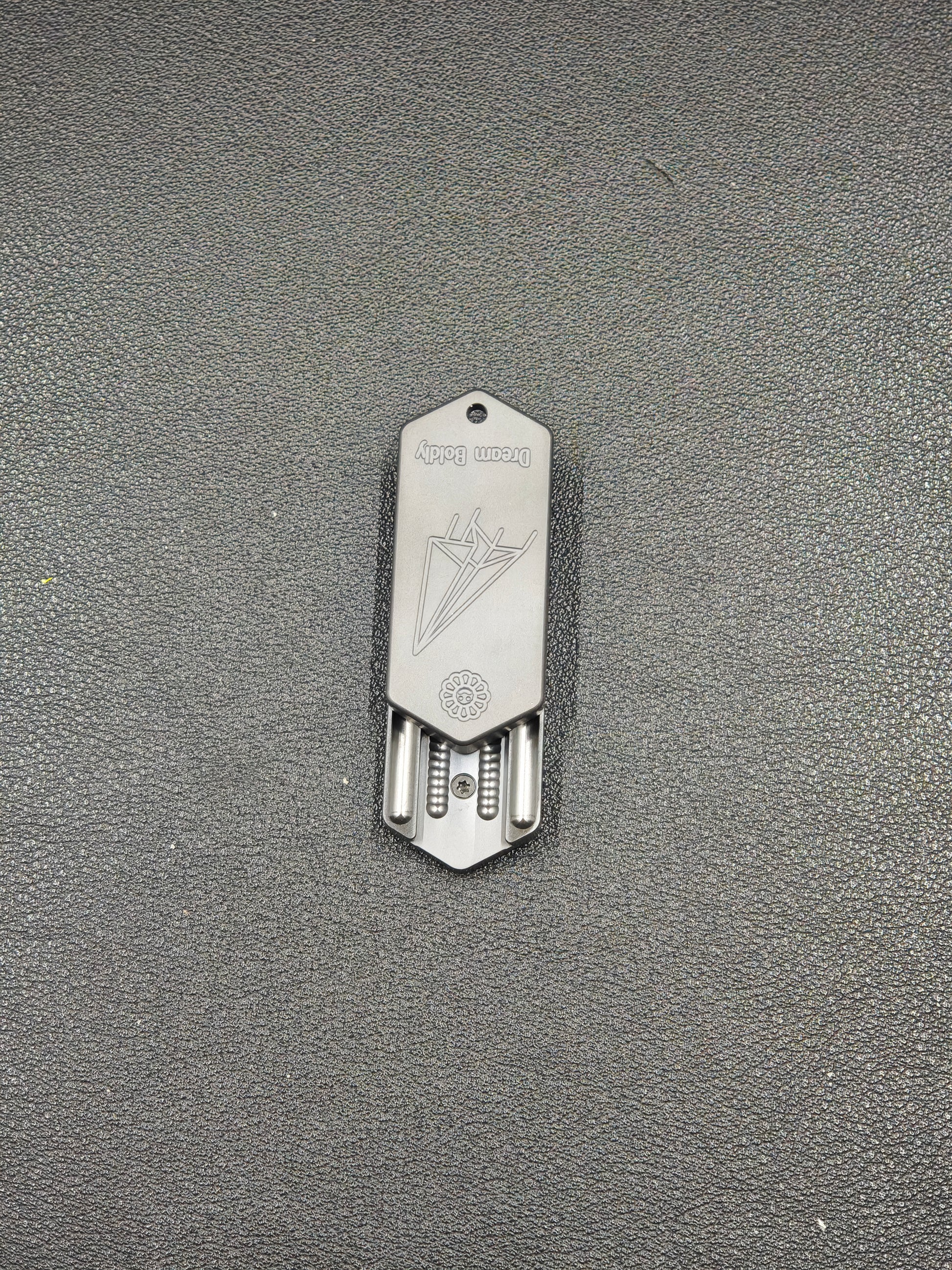 Plane Zirconium