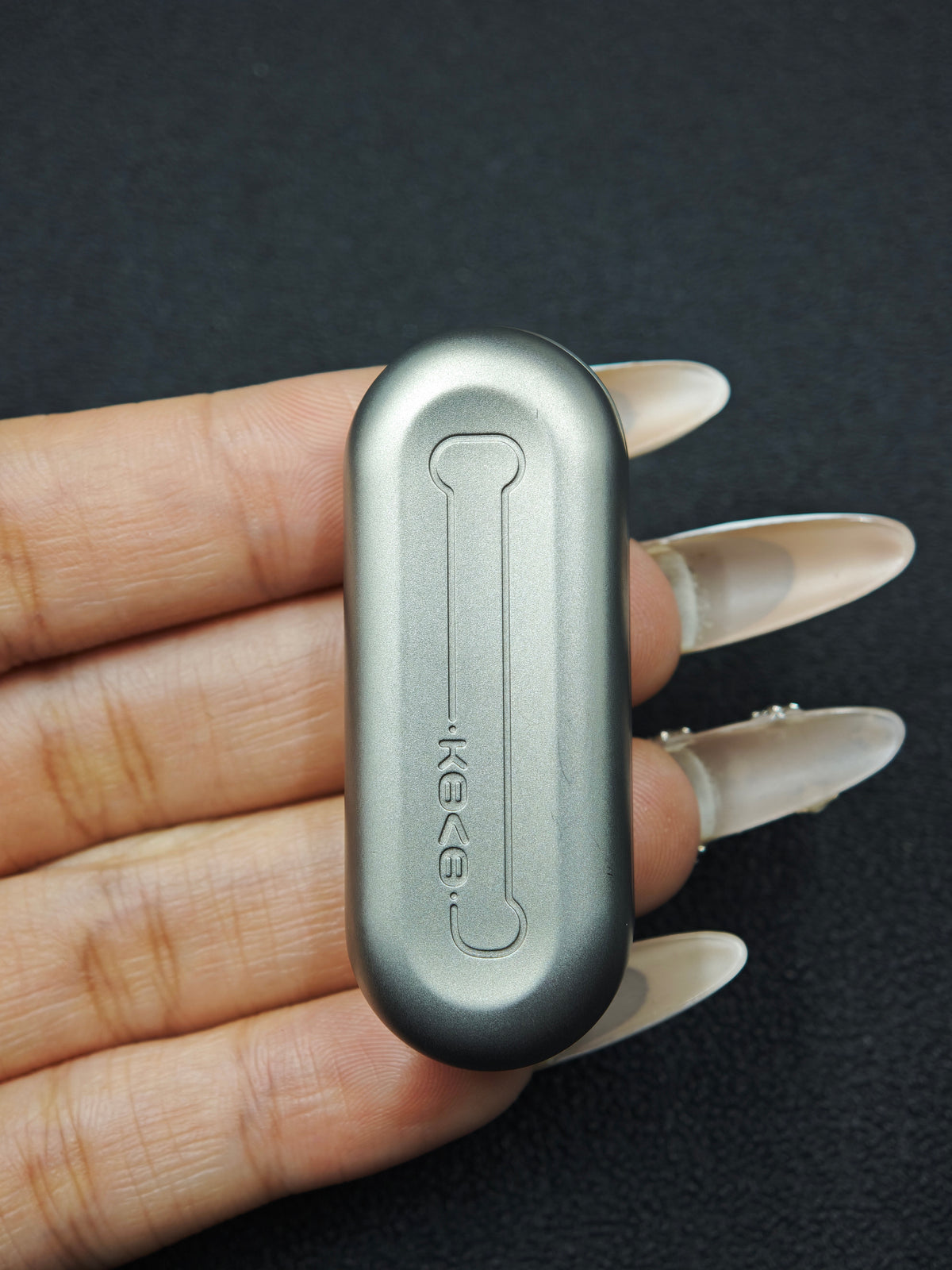 Floating Cloud Titanium