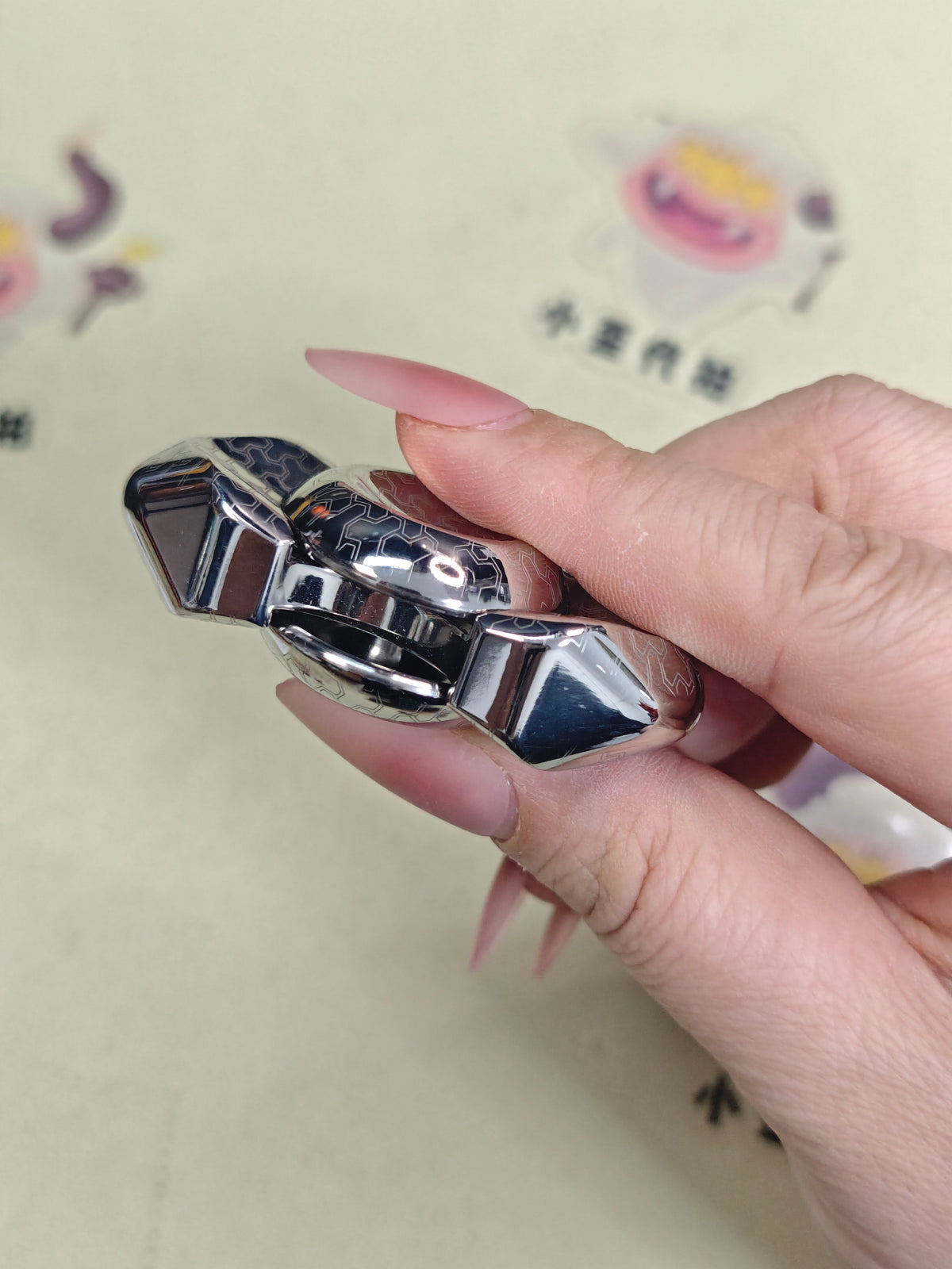Feather Titanium
