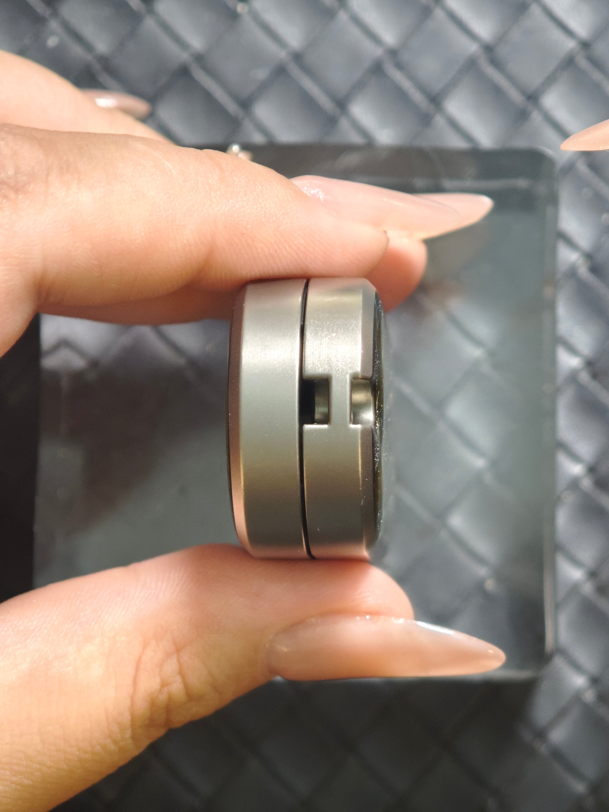 F2.8 Titanium