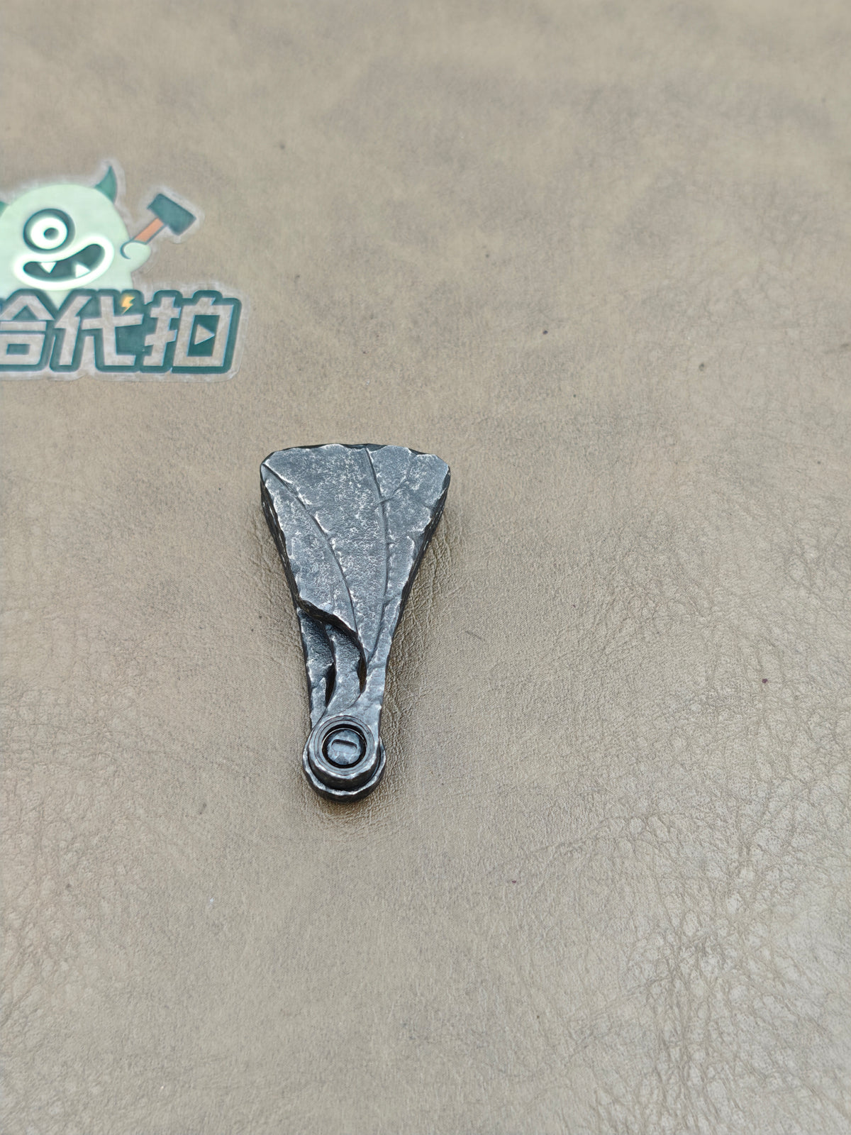 NAYICI Peacock Feather Zirconium Stone Textured
