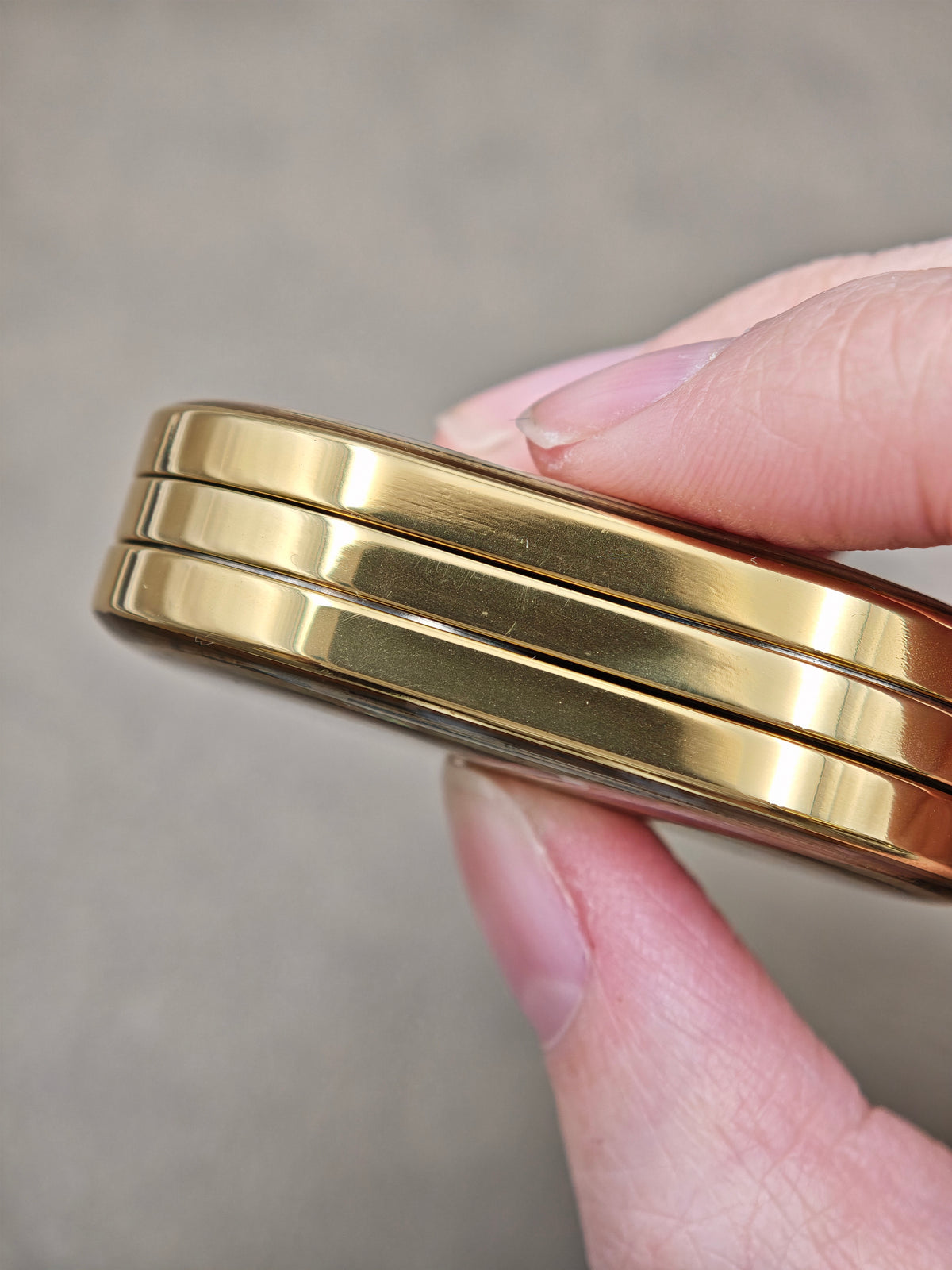 Rhythm Stainless Steel Gold Plated Resin-Sealed