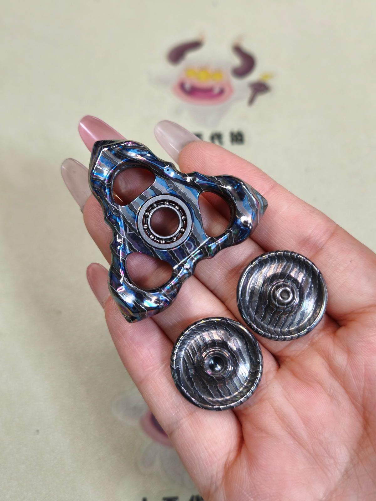 Thorns And Fog Zircuti