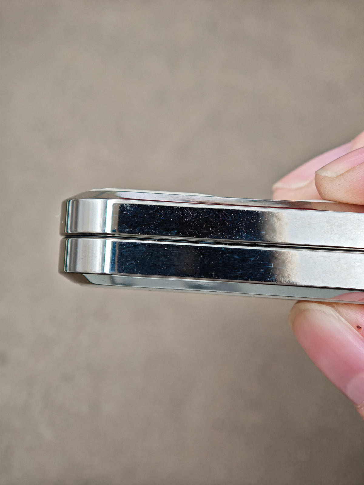 Pipa Plate Titanium Polished