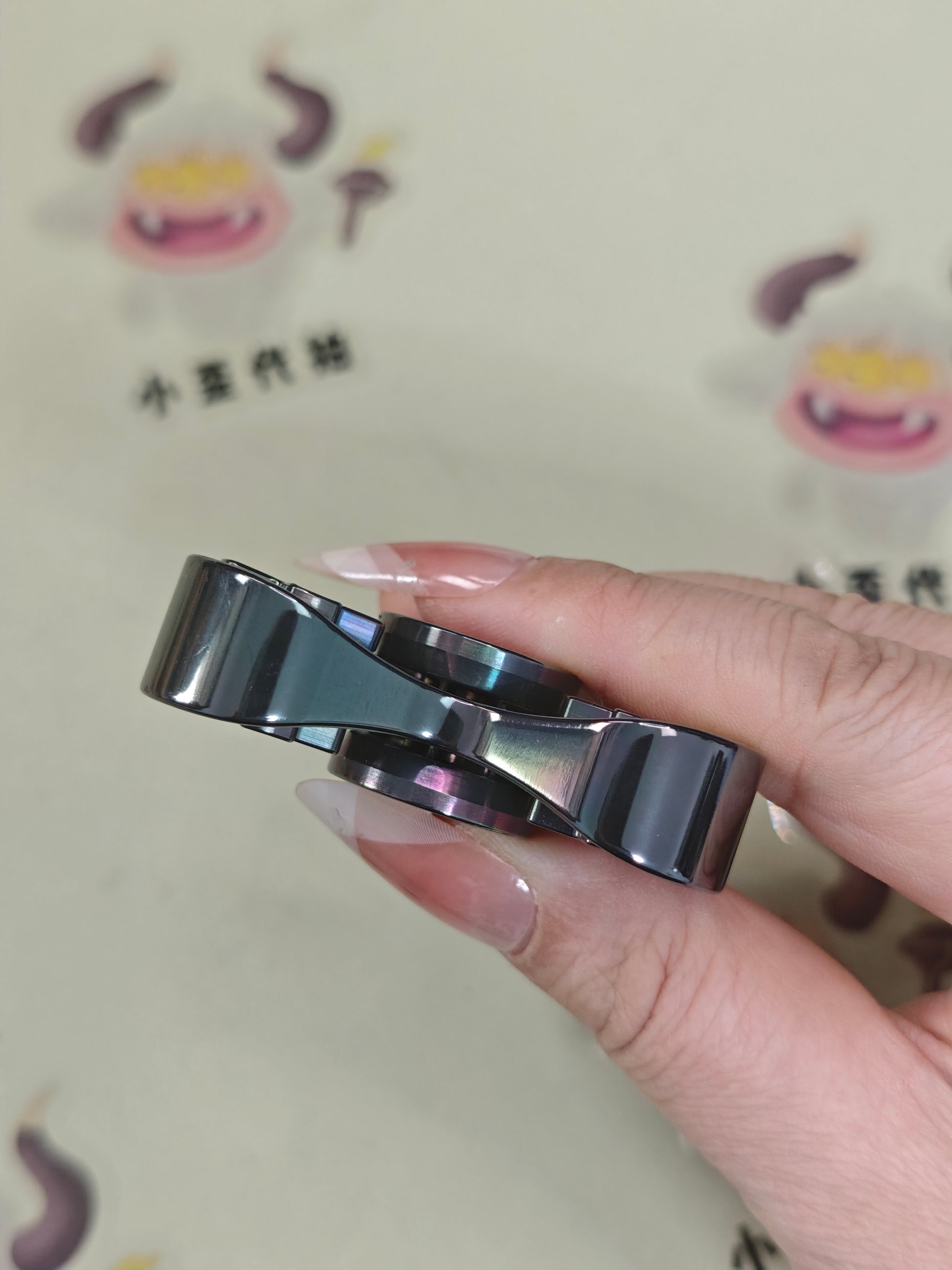 Flyer Zirconium Oil Slick