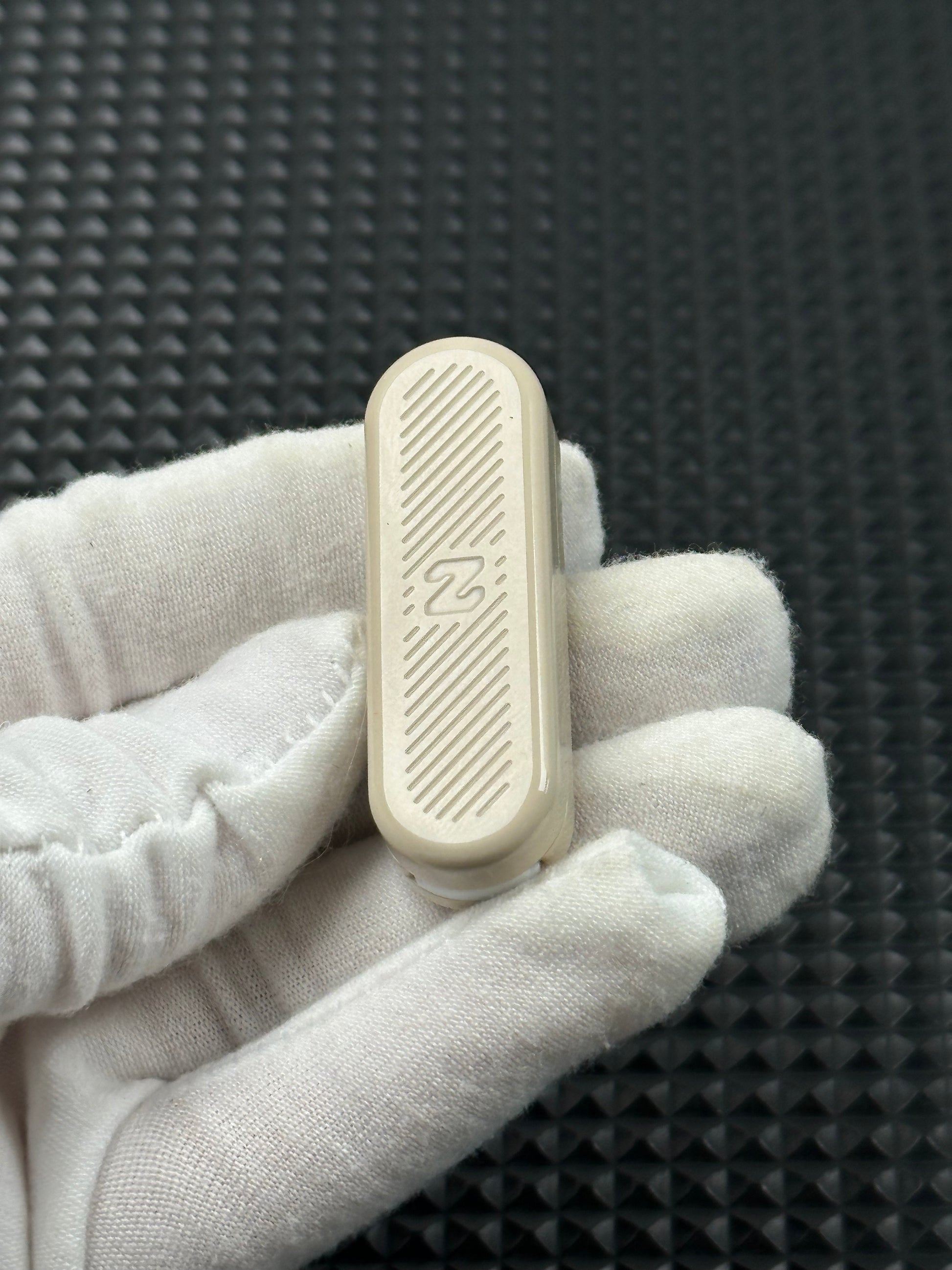 Bean+ Titanium PEEK