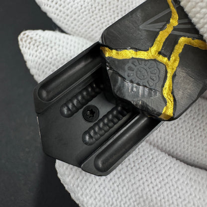 Plane Zirconium