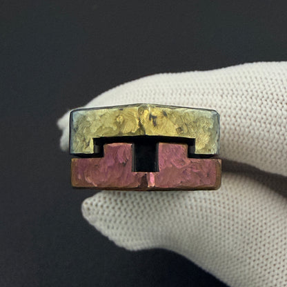 Plane Zirconium